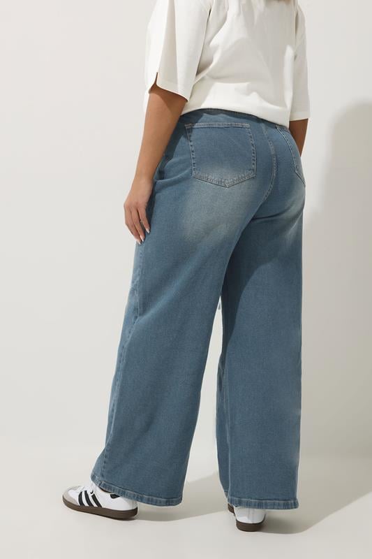 Evans LIMITED COLLECTION Curve Mid Blue Washed Wide Leg Jeans