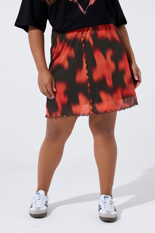 Evans LIMITED COLLECTION Curve Red Floral Mesh Mini Skirt