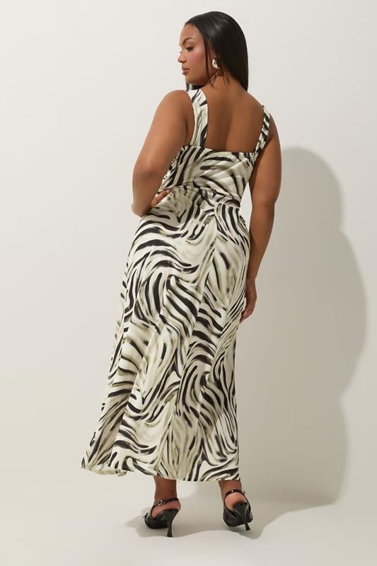 Evans LIMITED COLLECTION Curve White Zebra Print Maxi Dress