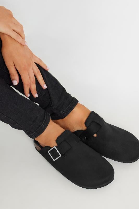 Evans LTS Black Faux Fur Lined Clogs In Standard Fit