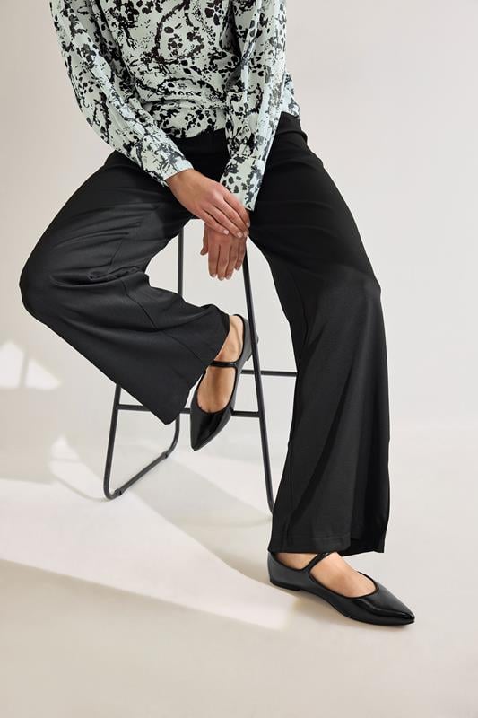 evans LTS Black Mary Jane Point Flats In Standard Fit