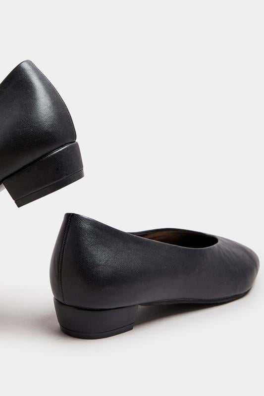 Evans LTS Black Pointed Court Block Heel In Standard Fit