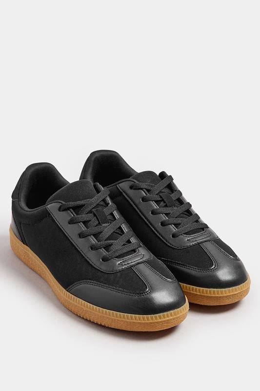 Evans LTS Black Retro Gum Sole Trainer In Standard Fit
