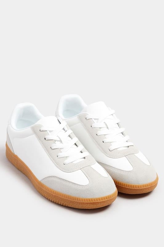 Evans LTS Ivory White Retro Gum Sole Trainer In Standard Fit