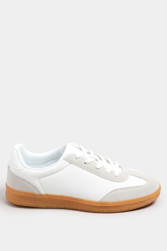 Evans LTS Ivory White Retro Gum Sole Trainer In Standard Fit