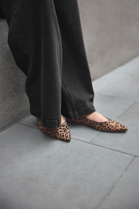 evans LTS Natural Brown Leopard Print Mary Jane Point Flats In Standard Fit