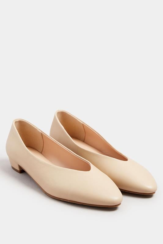 Evans LTS Stone Brown Pointed Court Block Heel In Standard Fit