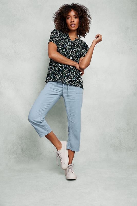 evans M&Co Blue Light Wash Drawstring Cropped Trousers