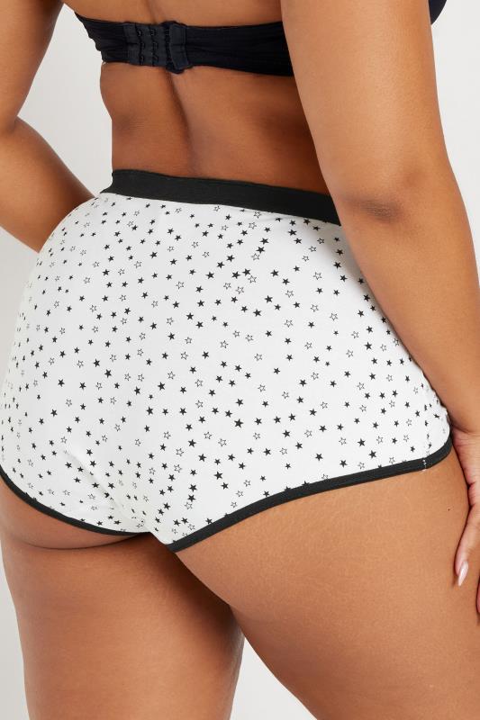 Evans YOURS 5 PACK Curve Black & White Star Print High Waisted Shorts