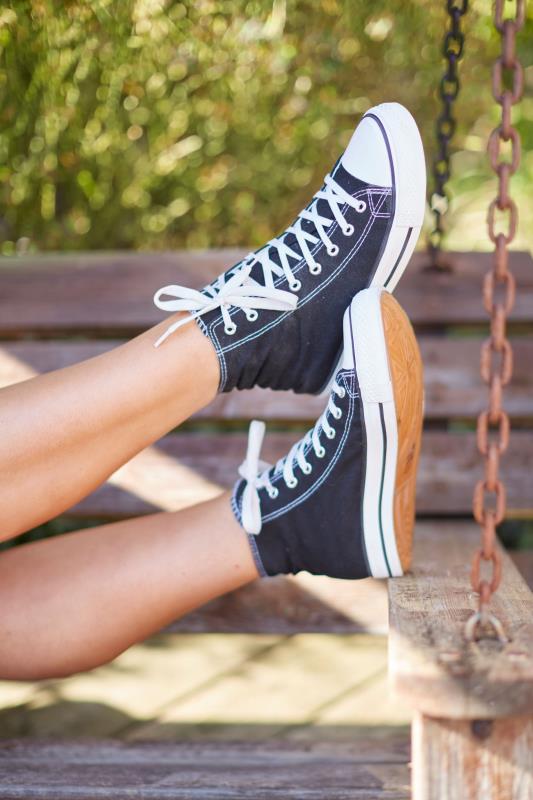 Evans Yours Black Canvas High Top Trainers In Wide E Fit