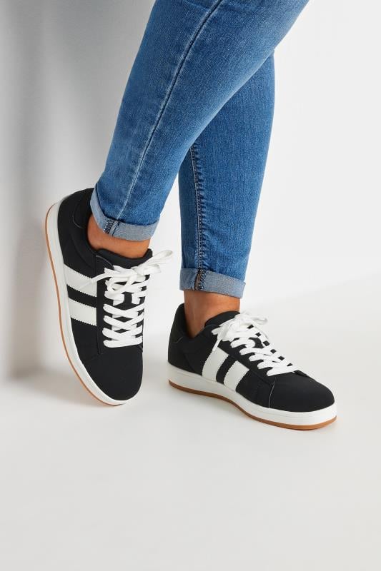 evans Yours Black Padded Lace Up Trainers In Wide E Fit