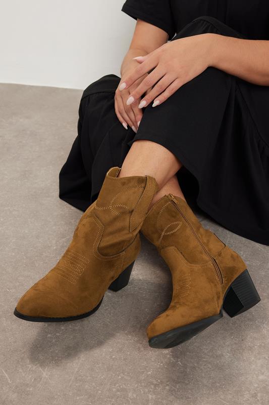Evans Yours Brown Faux Suede Contrast Stitch Western Heel Ankle Boots In Extra Wide EEE Fit