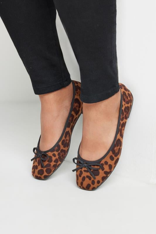 evans Yours Brown Leopard Print Ballet Pumps In Extra Wide EEE Fit