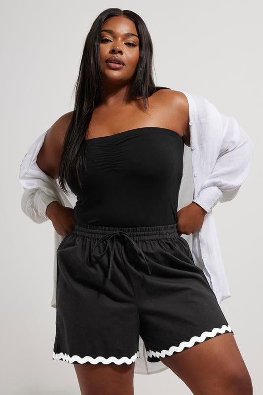 evans YOURS Curve Black Contrast Swirl Embroidered Hem Shorts