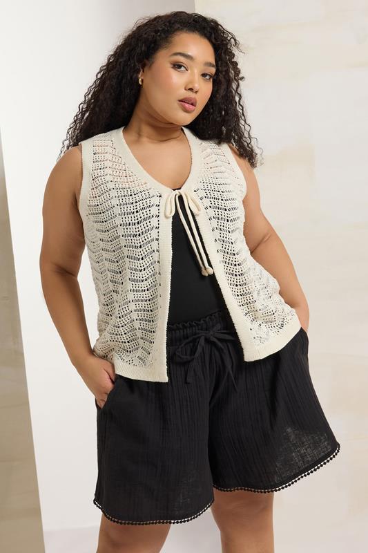 evans YOURS Curve Black Crinkle Crochet Trim Shorts