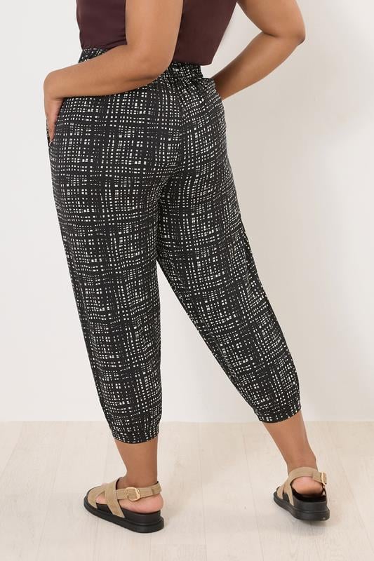 Evans YOURS Curve Black Cropped Stripe Print Harem Joggers