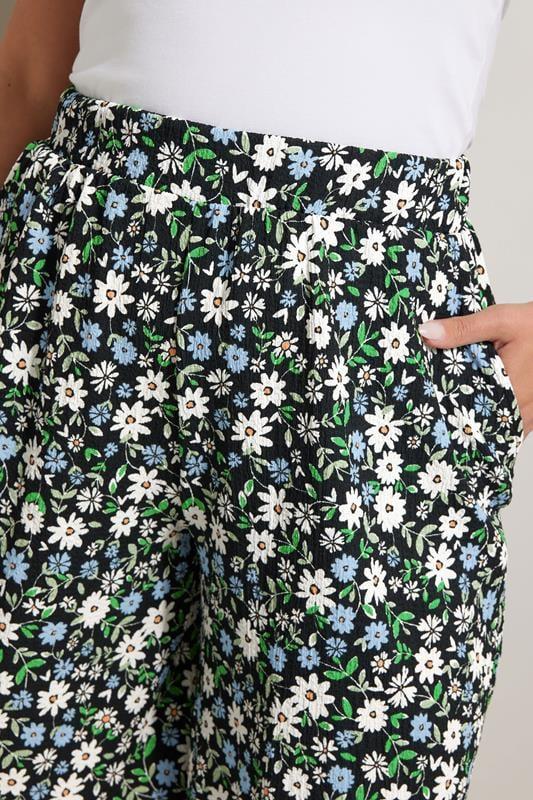 Evans YOURS Curve Black Ditsy Floral Textured Shorts