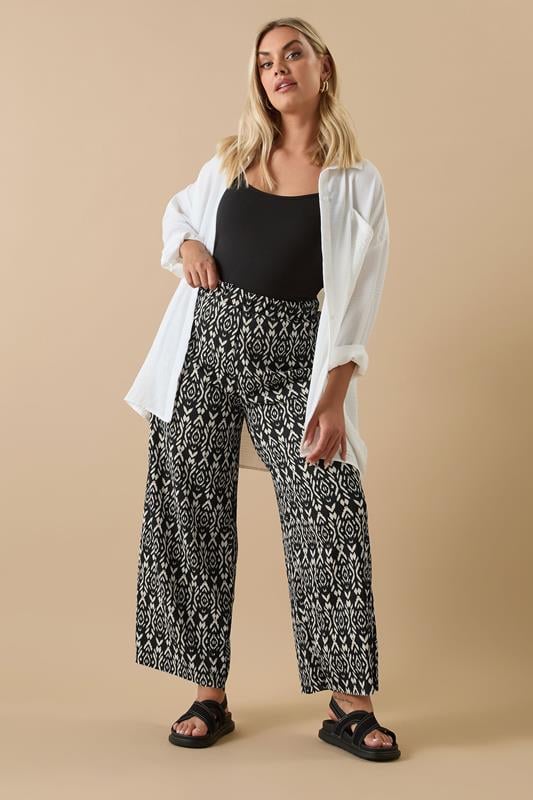 Evans YOURS Curve Black Ikat Print Textured Cropped Harem Trousers