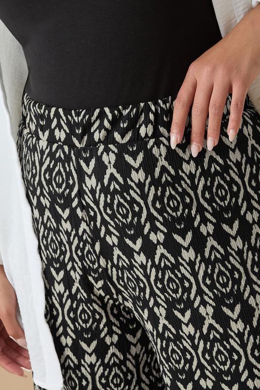 Evans YOURS Curve Black Ikat Print Textured Cropped Harem Trousers