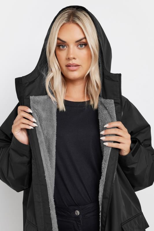 Evans YOURS Curve Black Waterproof Fleece Lined Robe