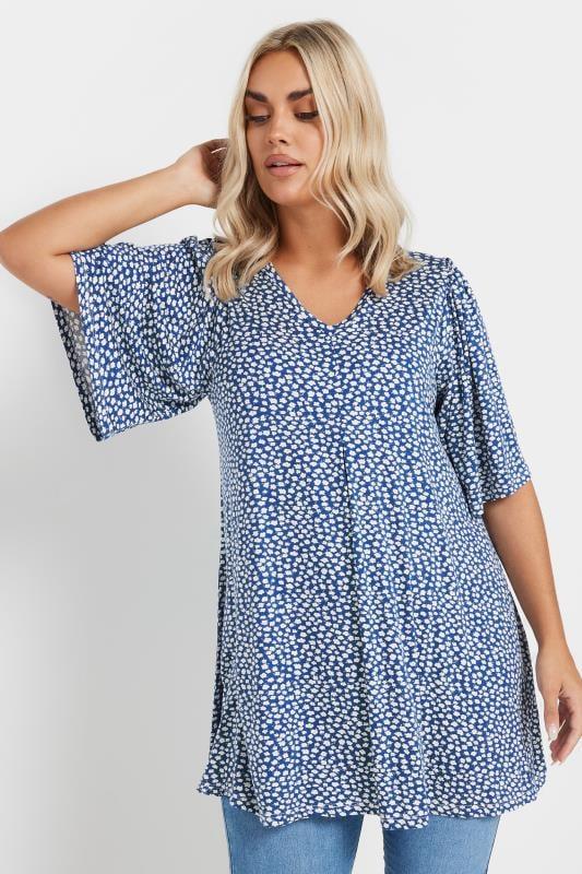 evans YOURS Curve Blue Ditsy Floral Print Pleated Swing Top
