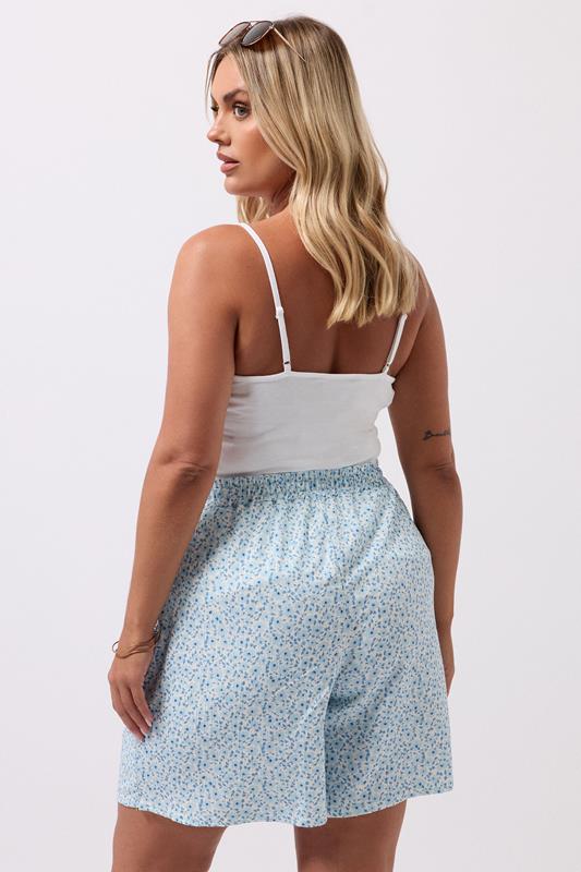 Evans YOURS Curve Blue Ditsy Floral Textured Shorts