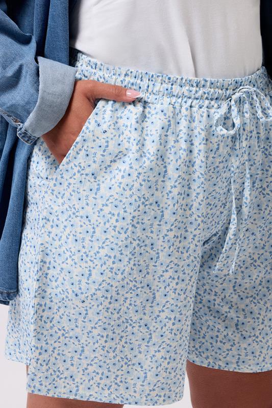 Evans YOURS Curve Blue Ditsy Floral Textured Shorts