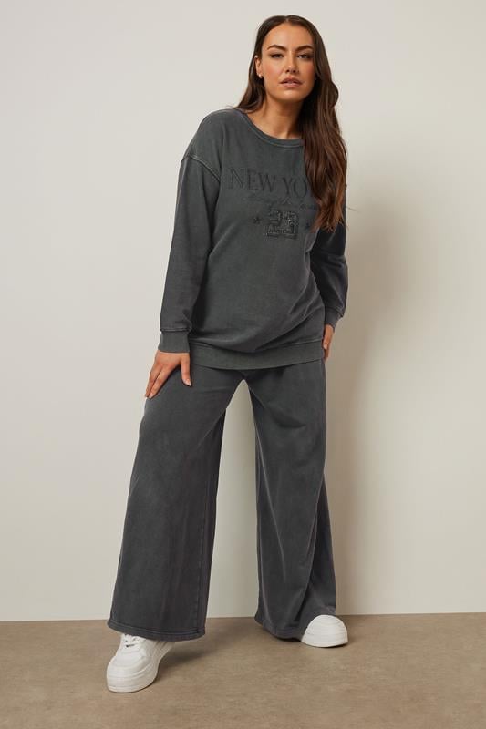 Evans YOURS Curve Charcoal Grey 'New York' Embroidered Slogan Sweatshirt