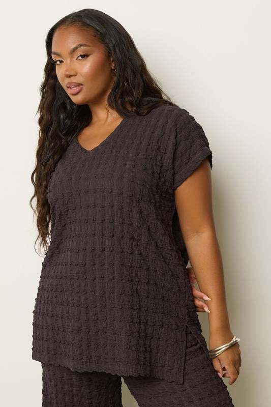 Evans YOURS Curve Chocolate Brown Bubble Textured T-Shirt