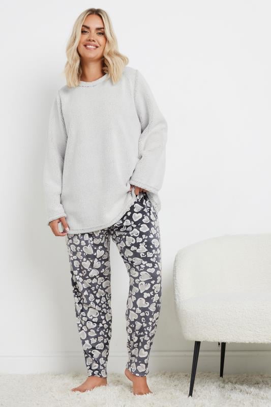 Evans YOURS Curve Grey Animal Heart Print Borg Lounge Set