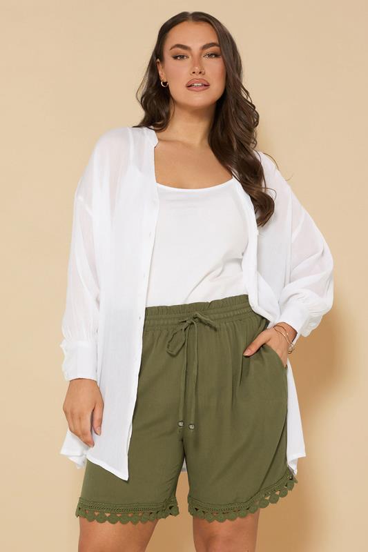 evans YOURS Curve Khaki Green Crochet Trim Crinkle Shorts