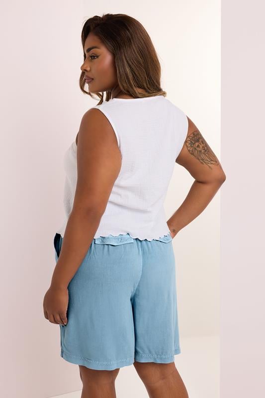 Evans YOURS Curve Light Blue Chambray Pull On Shorts