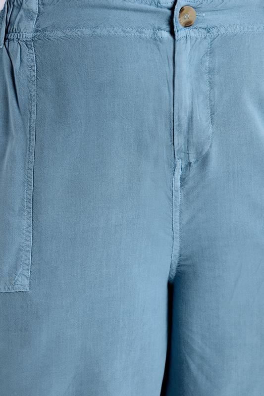 Evans YOURS Curve Light Blue Chambray Pull On Shorts