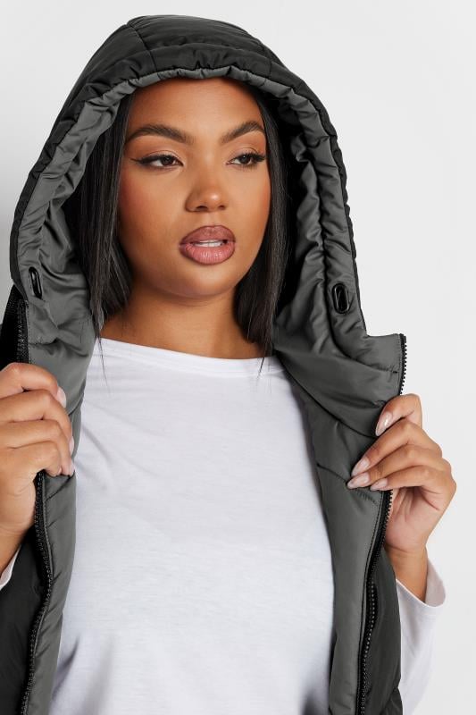 Evans YOURS Curve Reversible Charcoal & Black Quilted Longline Hooded Gilet