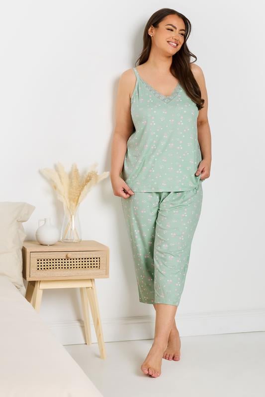 Evans YOURS Curve Sage Green Heart Print Cropped Pyjama Set
