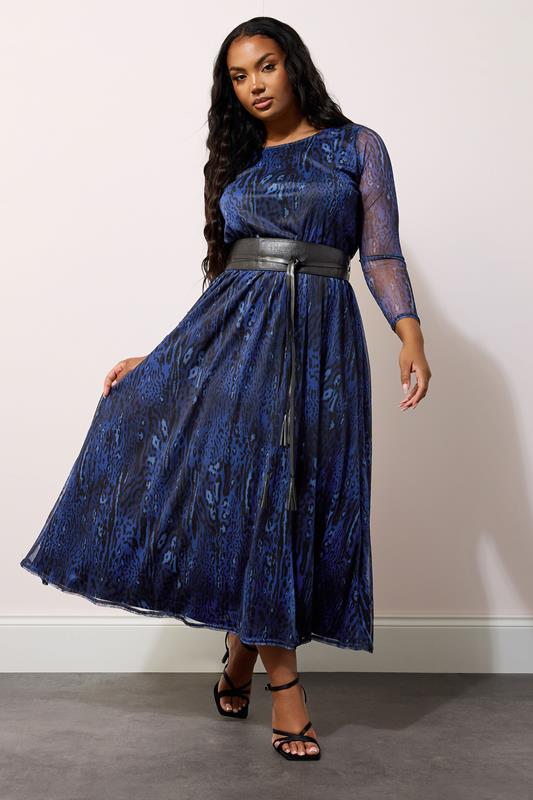 evans YOURS LONDON Curve Blue Animal Print Mesh Maxi Dress With Belt