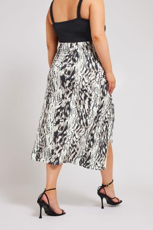 Evans YOURS LONDON Curve White Snake Print Ruched Skirt