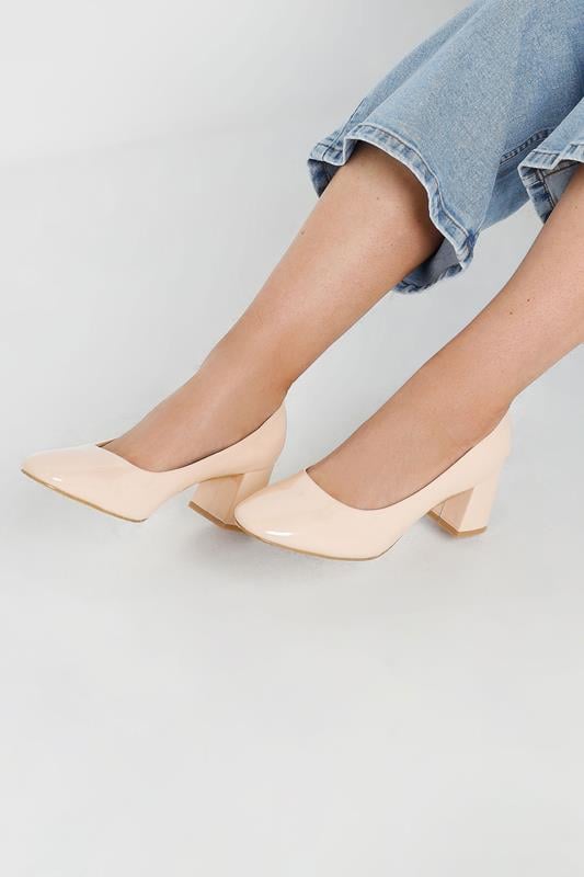evans Yours Nude Patent Mid Block Heel Court Shoes In Extra Wide EEE Fit