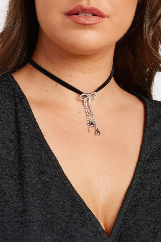 evans Yours Silver Tone Diamante Bow Pendant Choker