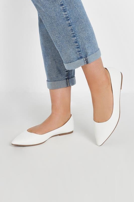 Evans Yours White Pointed Ballet Pumps In Wide E & Extra Wide EEE Fit