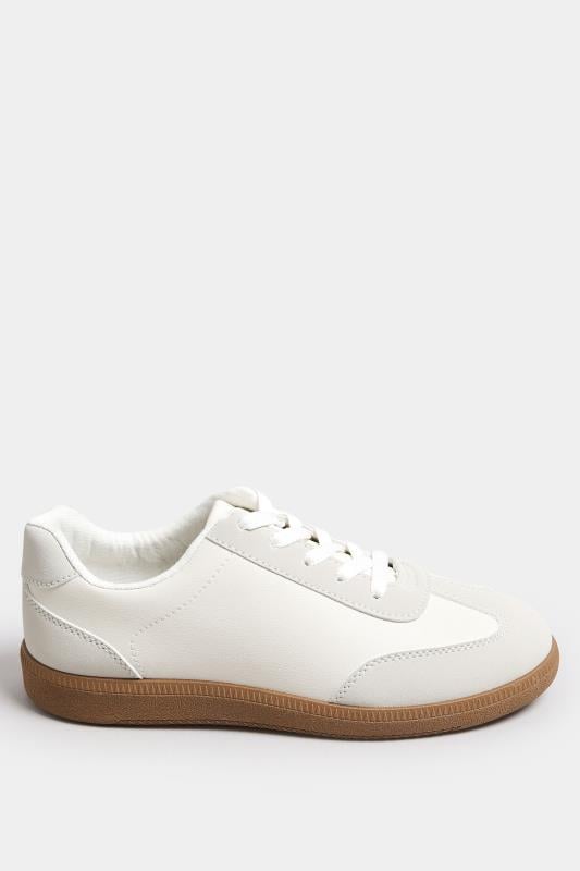 Evans Yours White Retro Gum Sole Trainers In Extra Wide EEE Fit