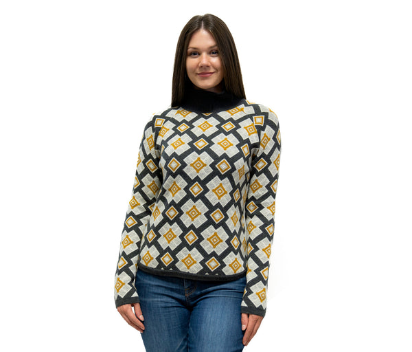 Everest Designs Baker Pullover Sweater