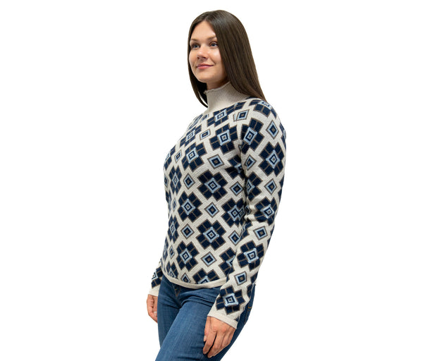 Everest Designs Baker Pullover Sweater