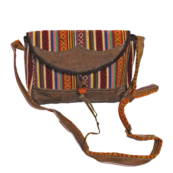 Everest Designs Brook Crossbody Bag