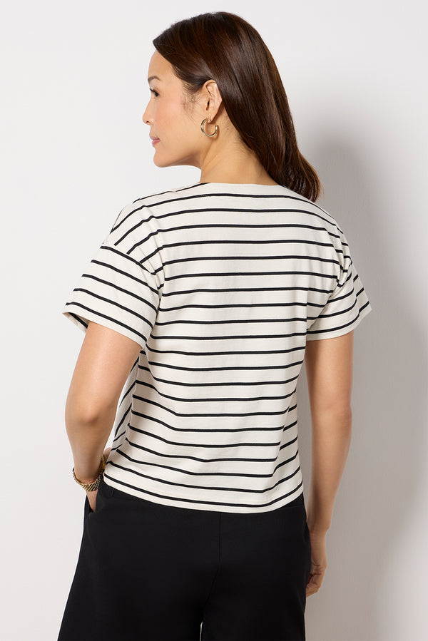 Everve Caroline Chevron Half Sleeve Top Ivory/Black