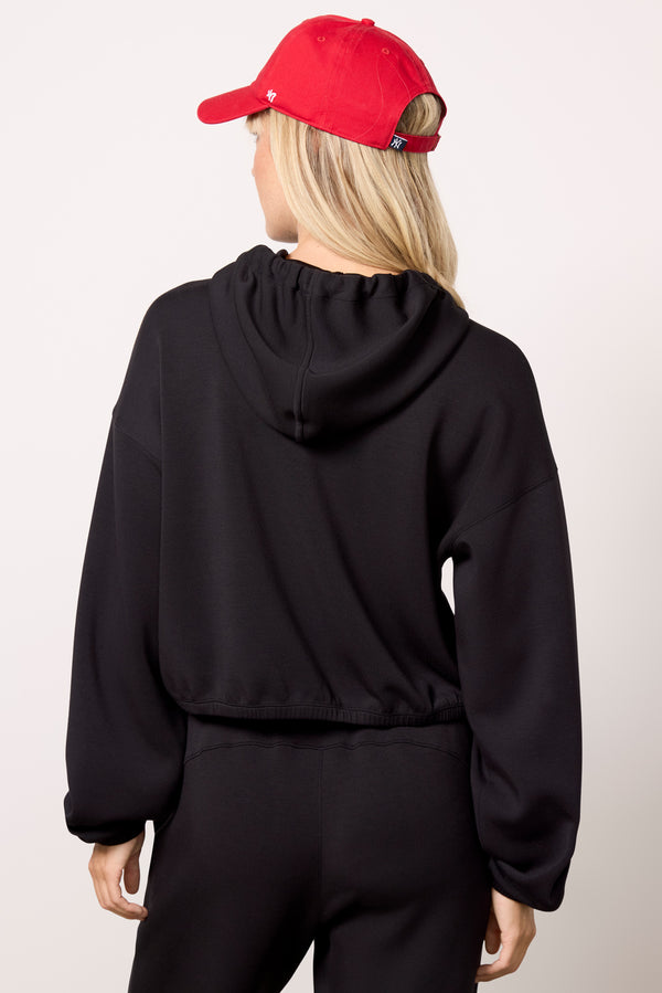 Everve AirEssentials Cropped Hoodie Veryblack