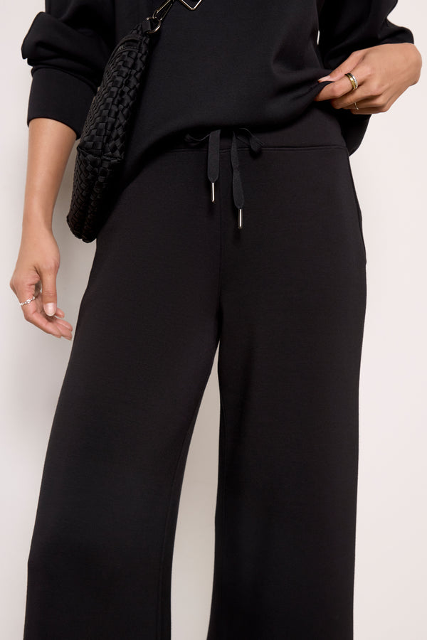 Everve AirEssentials Wide Leg Pant Black