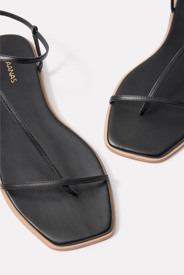 Everve Alayta Square Toe Sandal Black