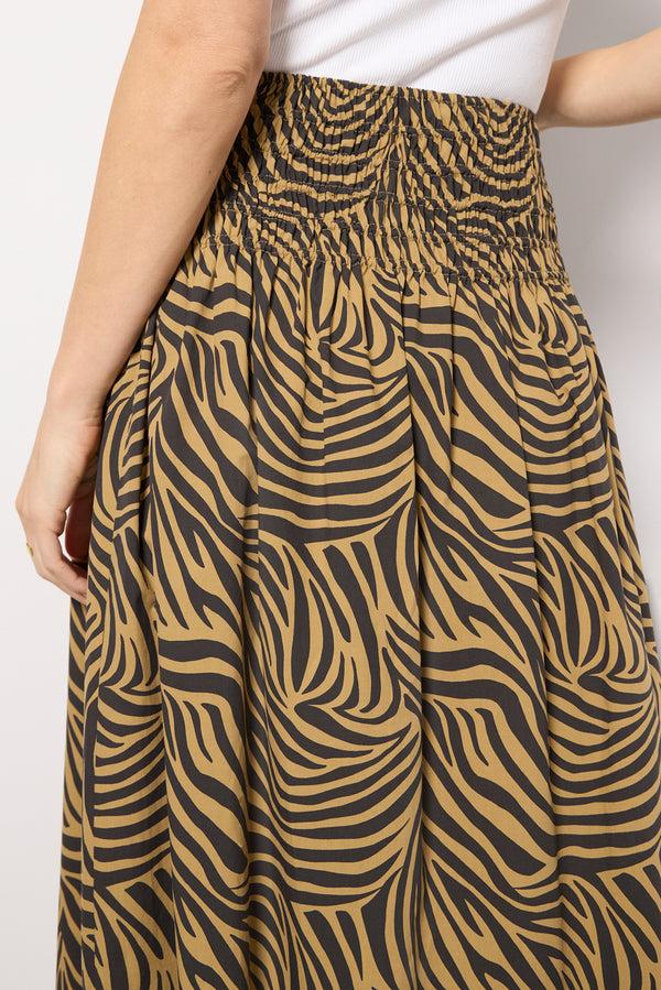 Everve Alessa Printed Skirt Cayman