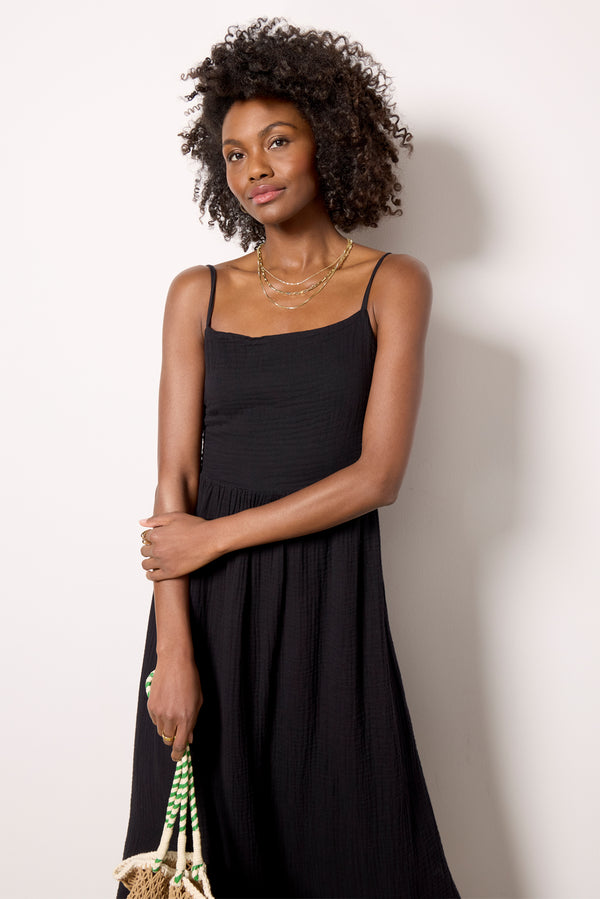 Everve Allora Midi Dress Black